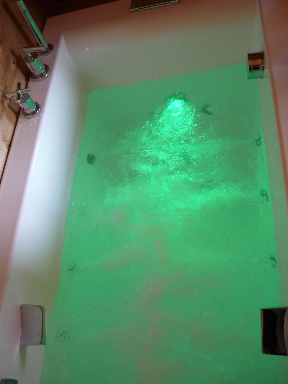 Baignoire - Energie renouvelables - Cluses Thyez Marignier Bonneville Scionzier Marnaz Vougy Haute-Savoie