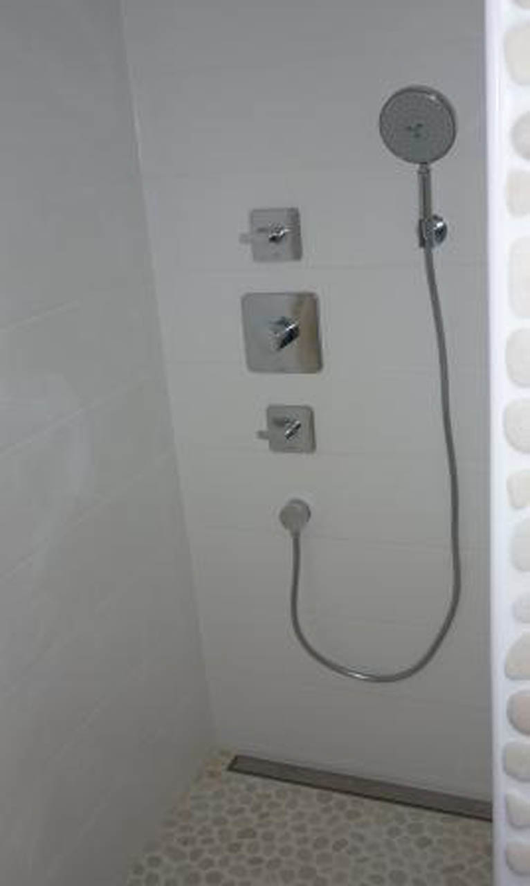 Ensemble salle de bain - Energie renouvelables - Cluses Thyez Marignier Bonneville Scionzier Marnaz Vougy Haute-Savoie