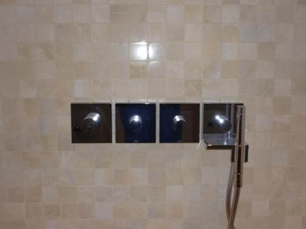 Ensemble salle de bain - Energie renouvelables - Cluses Thyez Marignier Bonneville Scionzier Marnaz Vougy Haute-Savoie